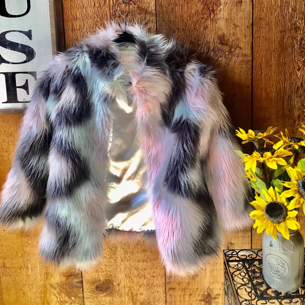 Girl’s faux fur fashion jacket